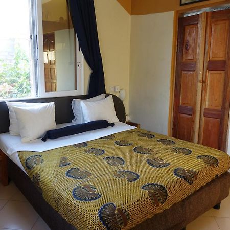 Cheers Guesthouse Botianaw Buitenkant foto