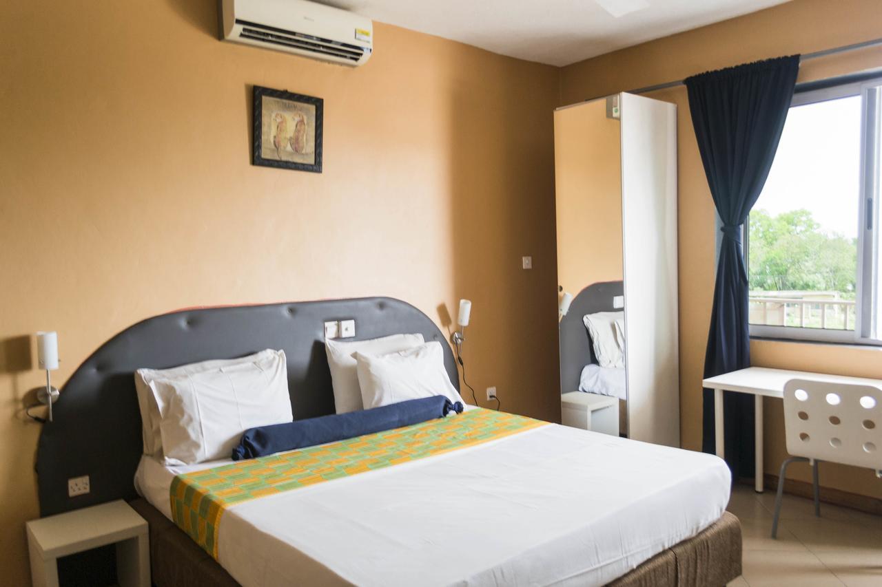 Cheers Guesthouse Botianaw Buitenkant foto