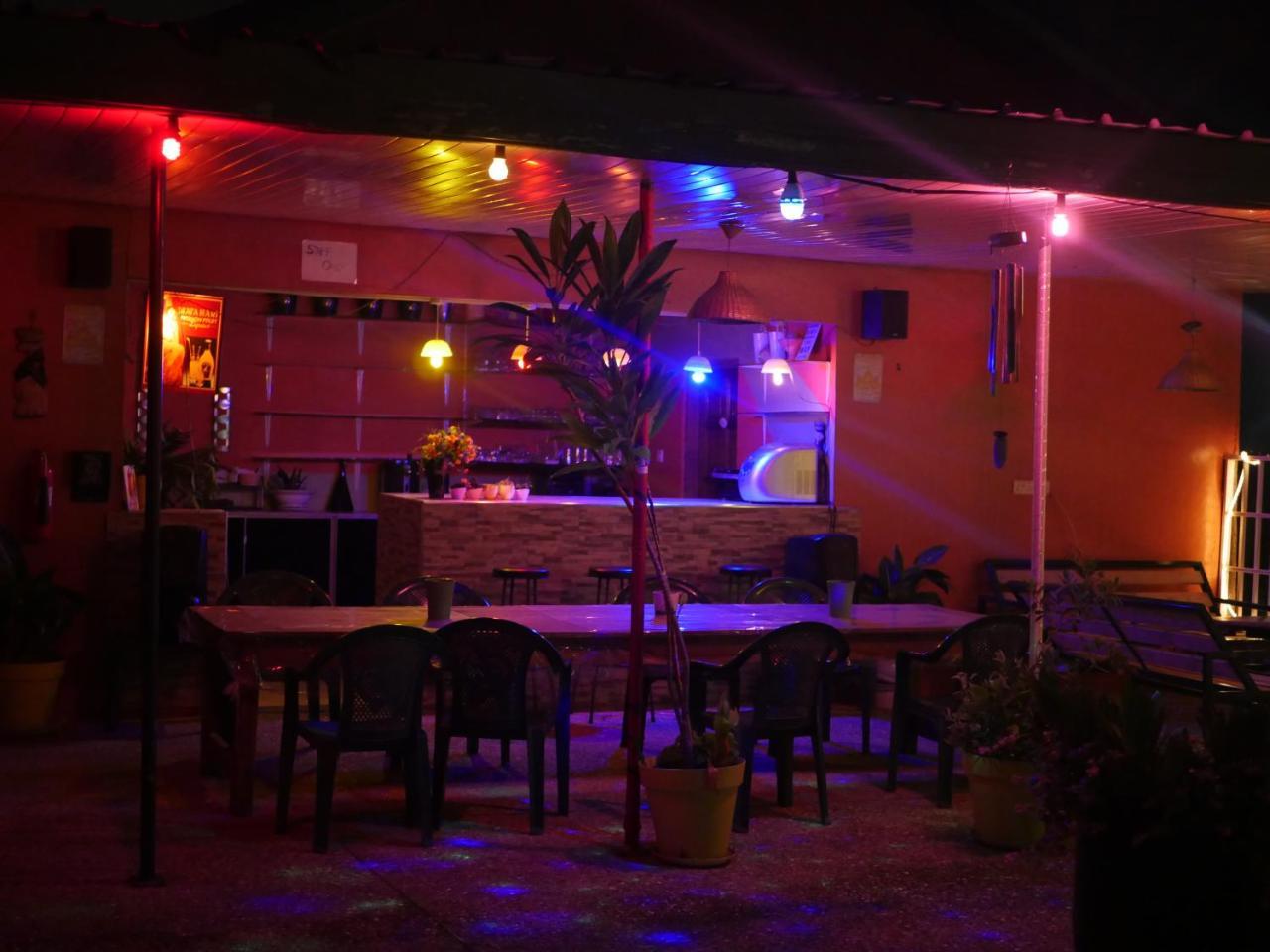Cheers Guesthouse Botianaw Buitenkant foto