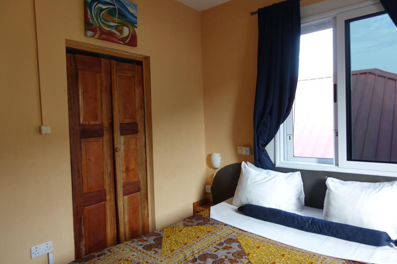 Cheers Guesthouse Botianaw Buitenkant foto